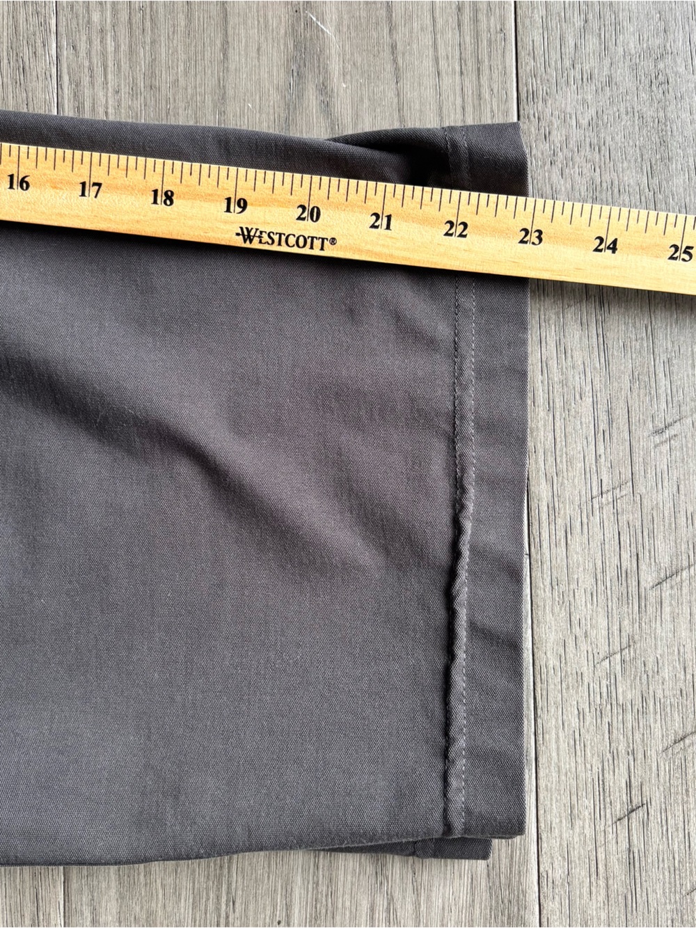 Lululemon Light Utilitech Cargo Pocket High-Rise Crop Size 26 - Picture 10 of 11